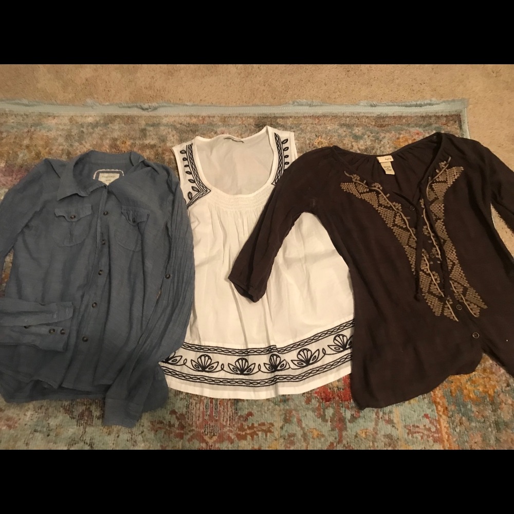 Bundle of nice tops